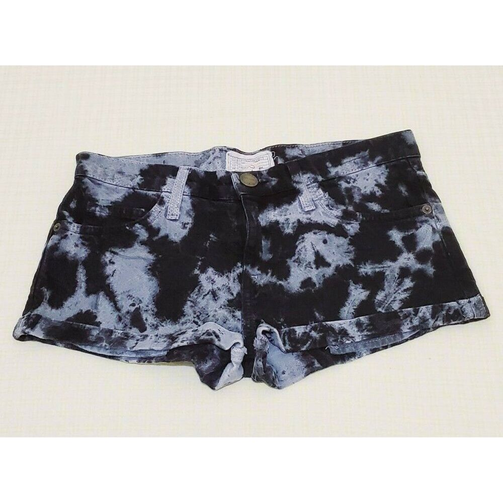 Current Elliott Smokestack Python Shorts - image 1